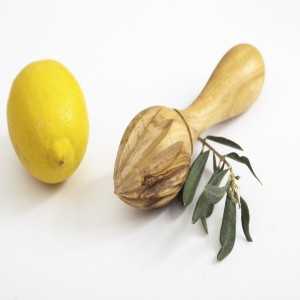 Presse agrume en bois d'olivier  - 1